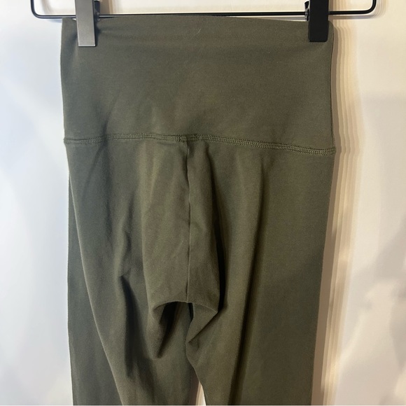 Offline by Aerie Women’s Olive Green OG High Waisted Flare Leggings, Size XS - Picture 9 of 10